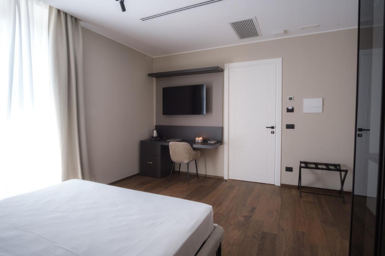 Palazzo Danisi Rooms&Suites Bari Bagian luar foto